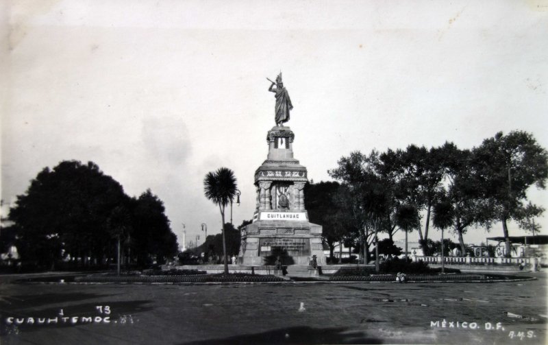 Fotos de Monumento A Cuauhtémoc, Ciudad De México: Monumento a Cuahutemoc.