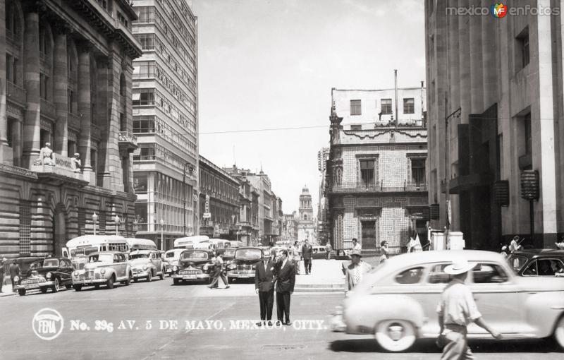 Fotos de Avenida 5 De Mayo, Ciudad De México: Avenida 5 de Mayo