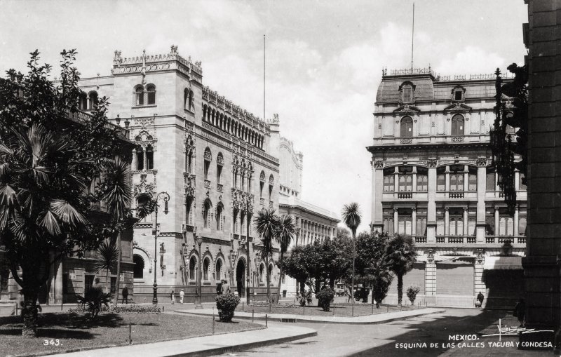 Fotos de Calle Tacuba, Ciudad De México: Esquina de las calles Tacuba y Condesa