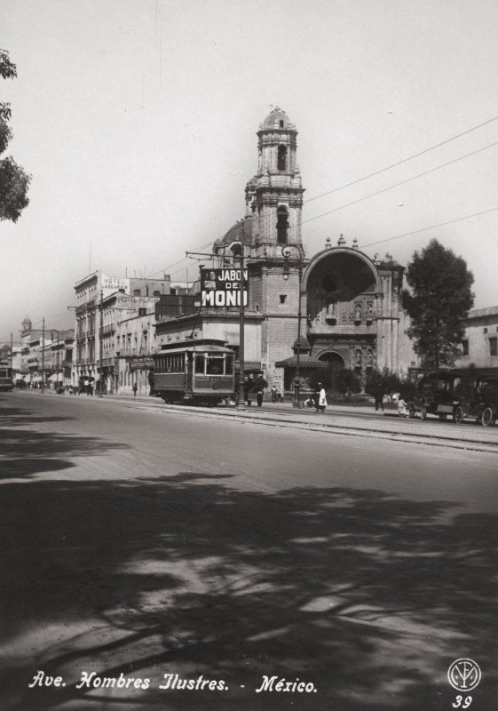 Fotos de Avenida Hidalgo, Ciudad De México: Avenida Hombres Ilustres e Iglesia de San Juan de Dios