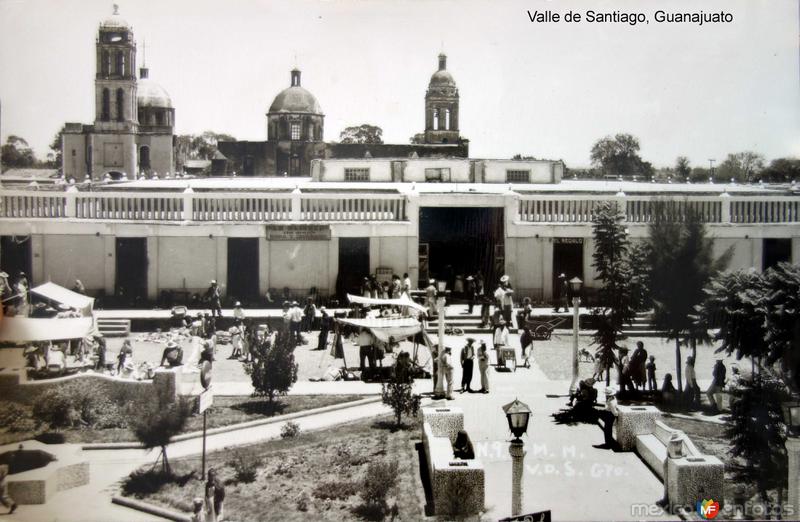 Fotos de Valle De Santiago, Guanajuato: La Plaza en dia de mercado Valle de Santiago, Guanajuato.