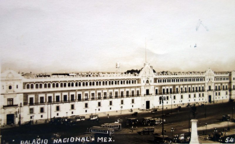 Fotos de Palacio Nacional, Ciudad De México: Palacio Nacional ( Circulada el 28 de Diciembre de 1930 ) .
