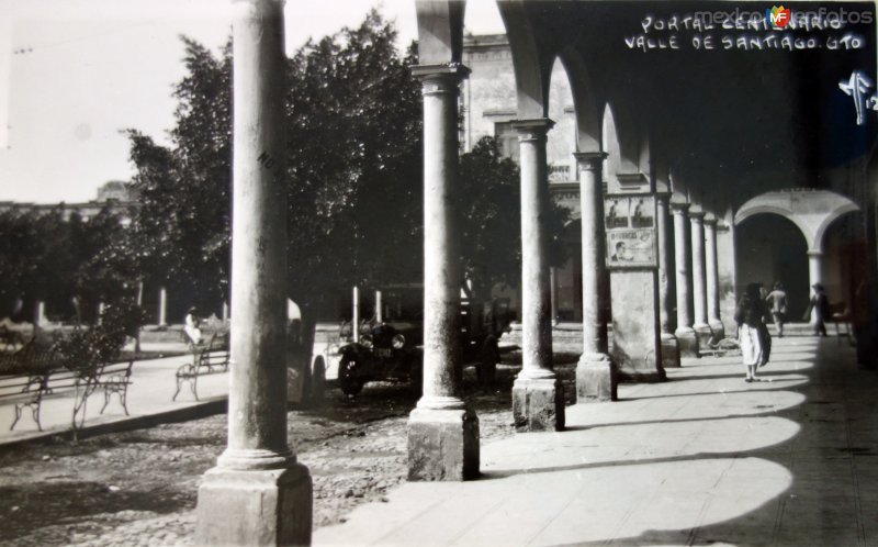 Fotos de Valle De Santiago, Guanajuato: Portal Centenario.