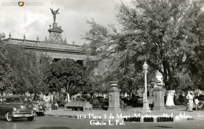 Fotos de Monterrey, Nuevo Leon: Plaza 5 de Mayo y Palacio de Gobierno