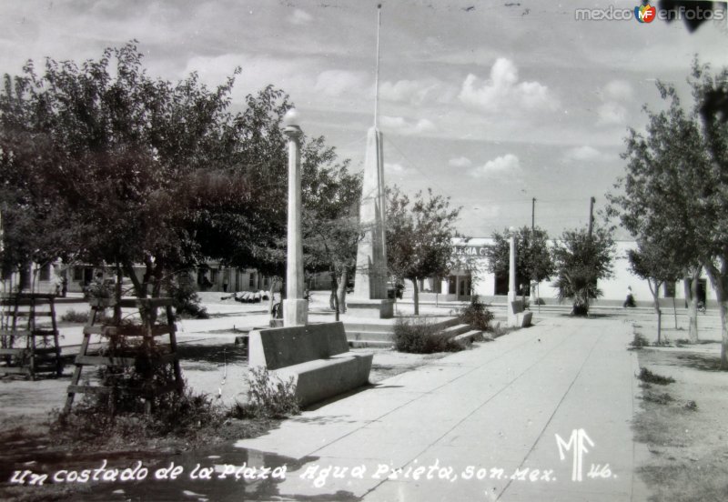 Fotos de Agua Prieta, Sonora: Un costado de la Plaza.