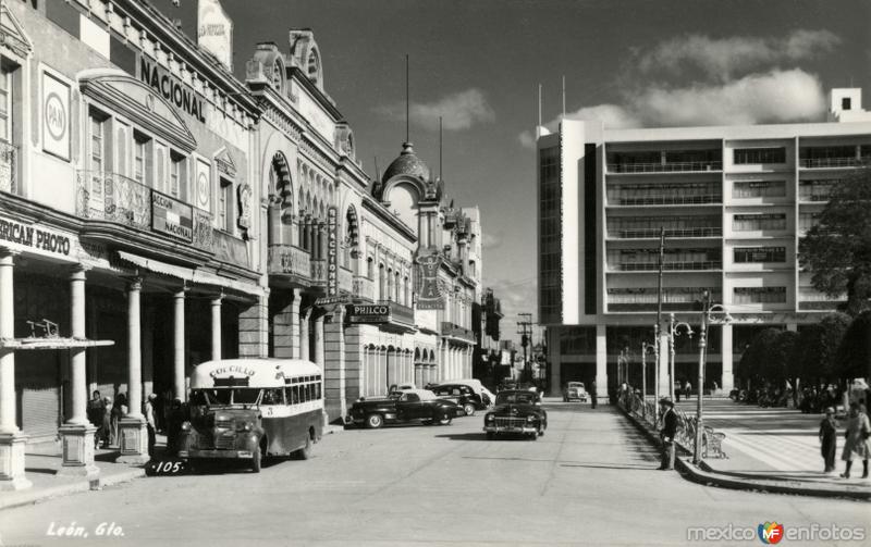 Fotos de Leon, Guanajuato: Comercios y plaza en León