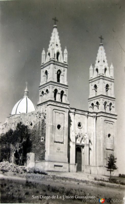 Fotos de San Diego De La Union, Guanajuato: La Iglesia de San Diego de La Union Guanajuato.( Circulada el 14 de Enero de 1940 ).