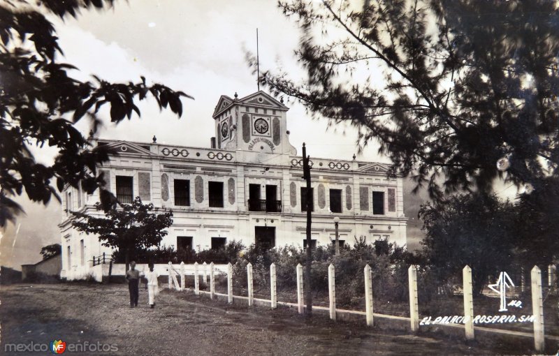 Fotos de Rosario, Sinaloa: Palacio Municipal. ( Circulada el 22 de Abril de 1953 ).