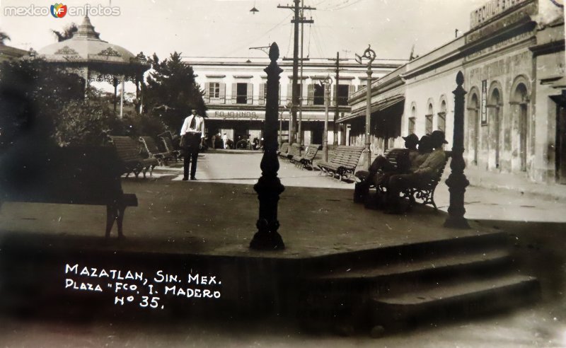 Fotos de Mazatlán, Sinaloa: La Plaza Francisco I Madero.