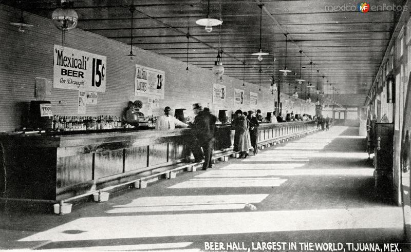 Fotos de Tijuana, Baja California: Mexicali Beer Hall, la barra más grande del mundo