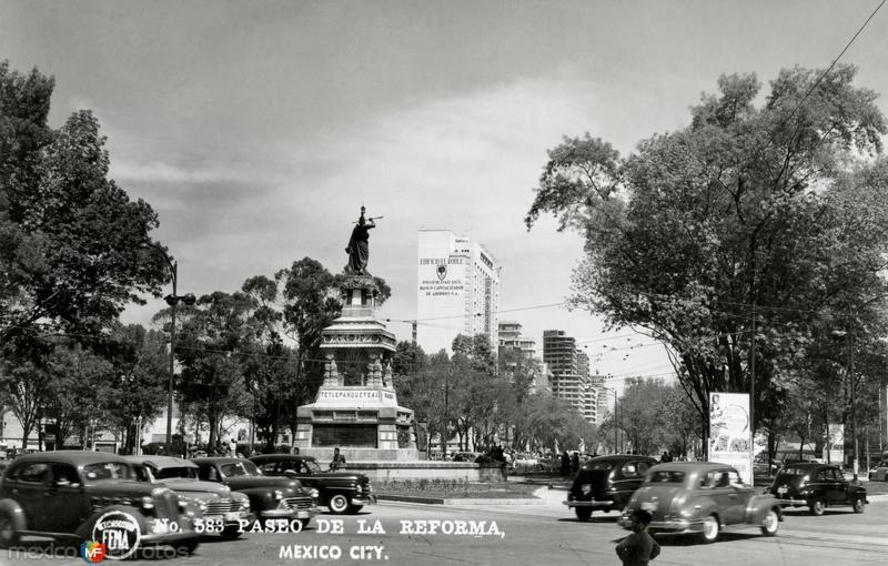 Fotos de Monumento A Cuauhtémoc, Ciudad De México: Paseo de la Reforma y Monumento a Cuauhtémoc