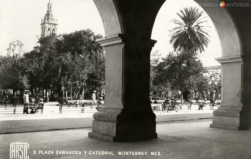 Fotos de Monterrey, Nuevo León: Plaza Zaragoza y Catedral