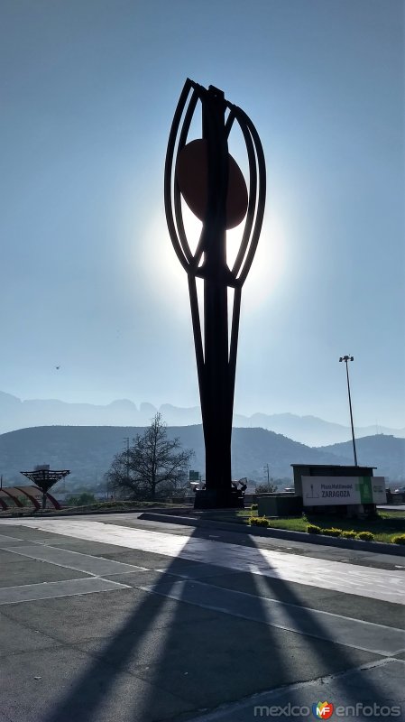 Fotos de Monterrey, Nuevo León: Homenaje al Sol