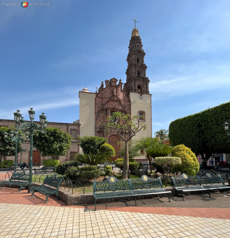 Fotos de Atotonilco El Alto, Jalisco: Parroquia de San Miguel Arcángel