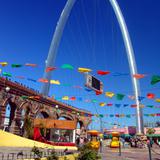 Plaza Santa Cecilia y Arco de Tijuana