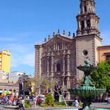 Templo y Plaza del Carmen