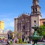 Templo y Plaza del Carmen