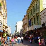 Calle peatonal Salvador Díaz Mirón