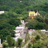 Iglesia y Plaza