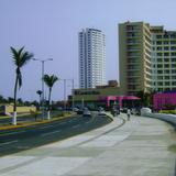 Zona hotelera y Boulevard Manuel Avila Camacho. Boca del Río, Veracruz