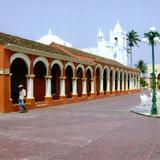 Portales y parroquia de Tlacotalpan, Veracruz