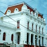 El palacio municipal, principios del siglo XX. El Oro, Edo de México. 2001