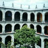 Patio central del antigüo Colegio de San Ildefonso. DF. 2001
