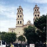 De estilo barroco el Templo de San José (1760). Morelia. 2001