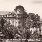 Plaza Hidalgo y Hotel Ancira