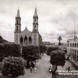 Palacio, Catedral y Kiosko