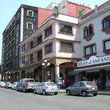 Avenida 1 en la ciudad de Córdoba. Abril/2012