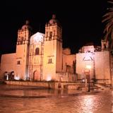 Santo Domingo de Guzmán en la noche