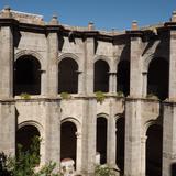 Vista del claustro del ex-convento del siglo XVI en Yuriria. Noviembre/2012