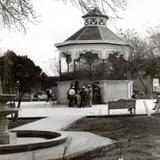 Kiosko y Jardin