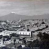 Bello Panorama con los Volcanes al fondo