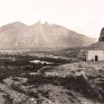 Monterrey, Obispado y Cerro de la Silla al fondo, 1897