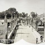 PUENTE MERCADO Y TEMPLO DE SANTIAGO