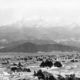 Volcán Iztaccíhuatl desde el Sacromonte (por William Henry Jackson, c. 1887) copy