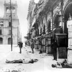 Enfrentamiento en las calles de la Ciudad de México (Bain News Service, c. 1913)