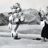 TIPOS MEXICANOS VENDEDORES DE OLLAS por el fotografo MANUEL CARRILLO