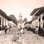 Pátzcuaro, calle típica, 1875-1907
