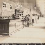 Interior del Mexicali Beer Hall, la barra más grande del mundo