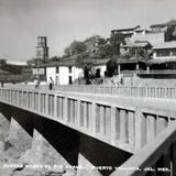 Puente sobre el Rio Cuale