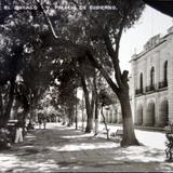 El Zocalo y el Palacio de Gobierno