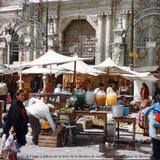 Puestos de Frutas y dulces en el Atrio de la Basilica de Guadalupe de La Ciudad de Mexico ( 1956)