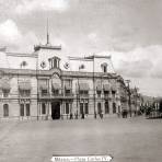 Plaza Carlos IV (Avenida Juárez y Paseo de la Reforma)