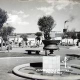 Jardin y Monumento A Morelos ( Fechada el dia 27 de Marzo de 1944 )