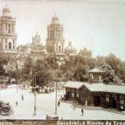 Catedral y Kiosko de Tranvias ( Fechada el dia 10 de Diciembre de 1903).