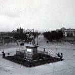 Entrada al la Avenida Paseo de La Reforma Cd de Mexico ( Circulada el 22 de Octubre de 1917 ).