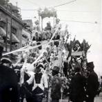 Recuerdo del centenario de la independencia Mexicana carro de El Buen Tono por el fotografo E V Garcia ( 1910)